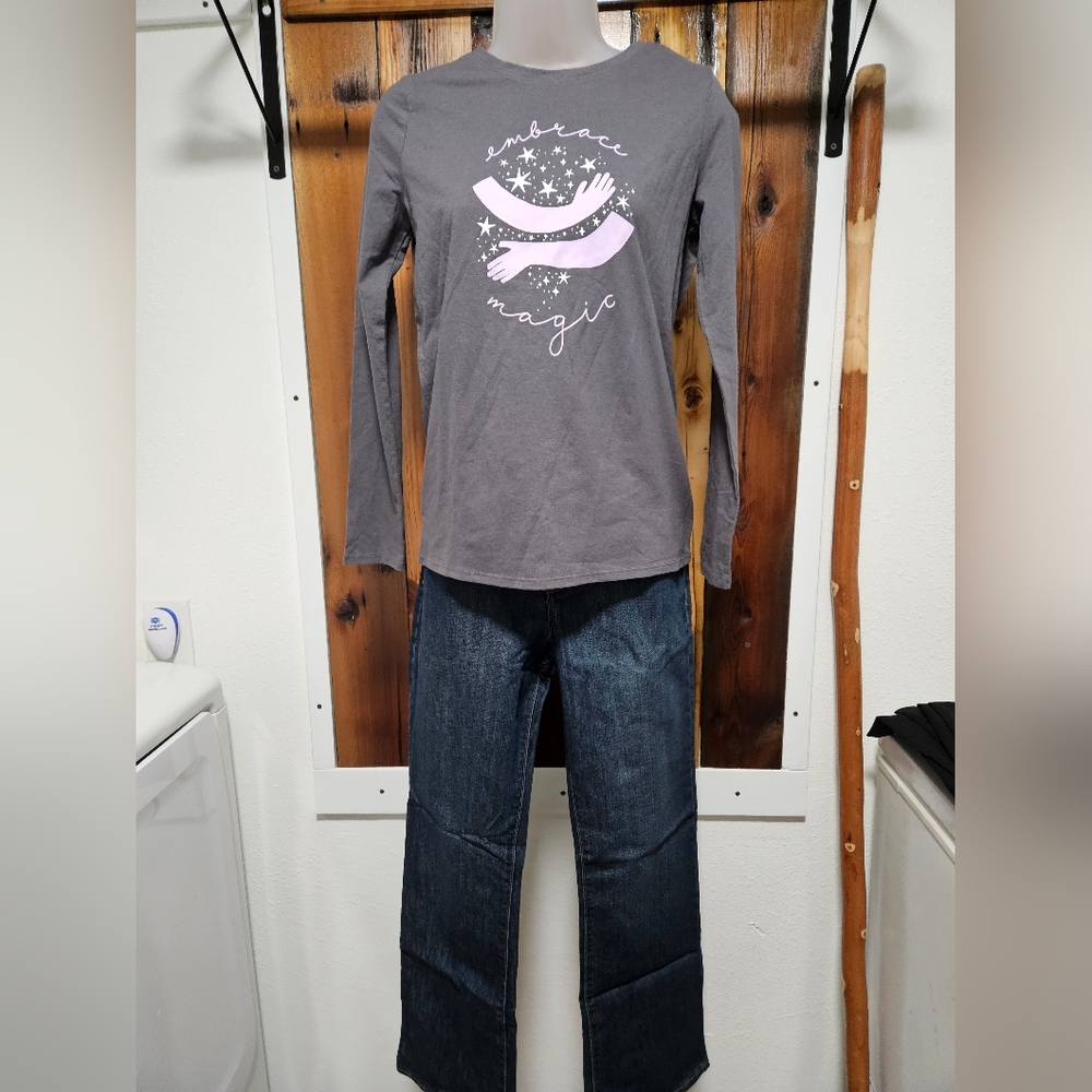 Cat & Jack Gray Long Sleeve Tee with Pink Magic Design